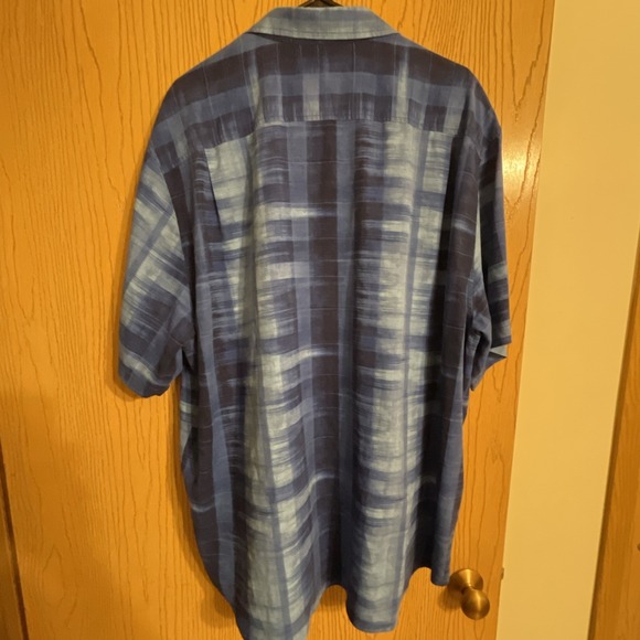 Tommy Bahama Men's Silk Button-Down Shirt XXL Blue Plaid Short Sleeve - Picture 8 of 9